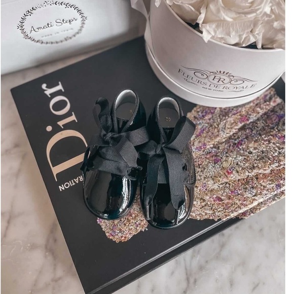 BLACK Patent Leather - Picture 1 of 6